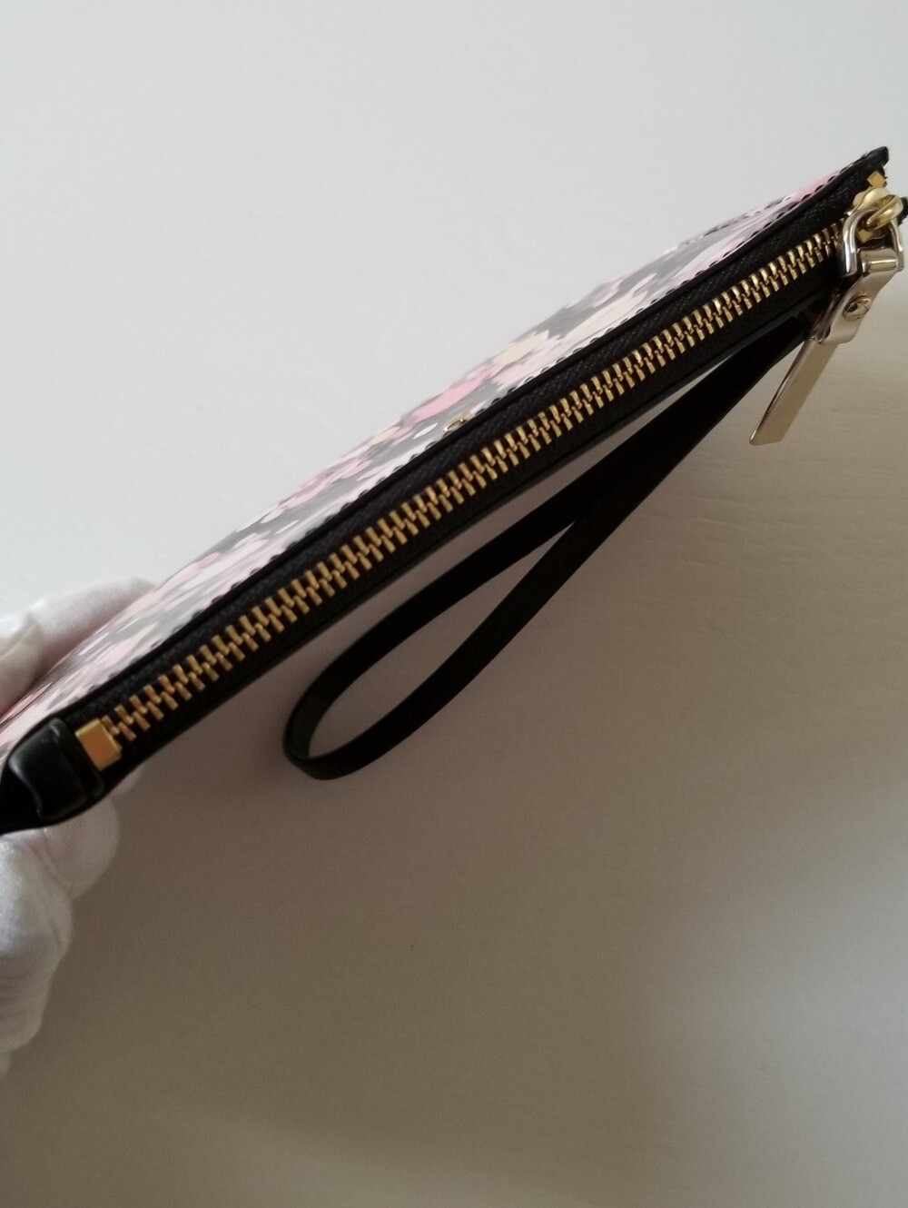Kate Spade Grant Lane Slim Bee Leather Wristlet - Picture 6 of 8